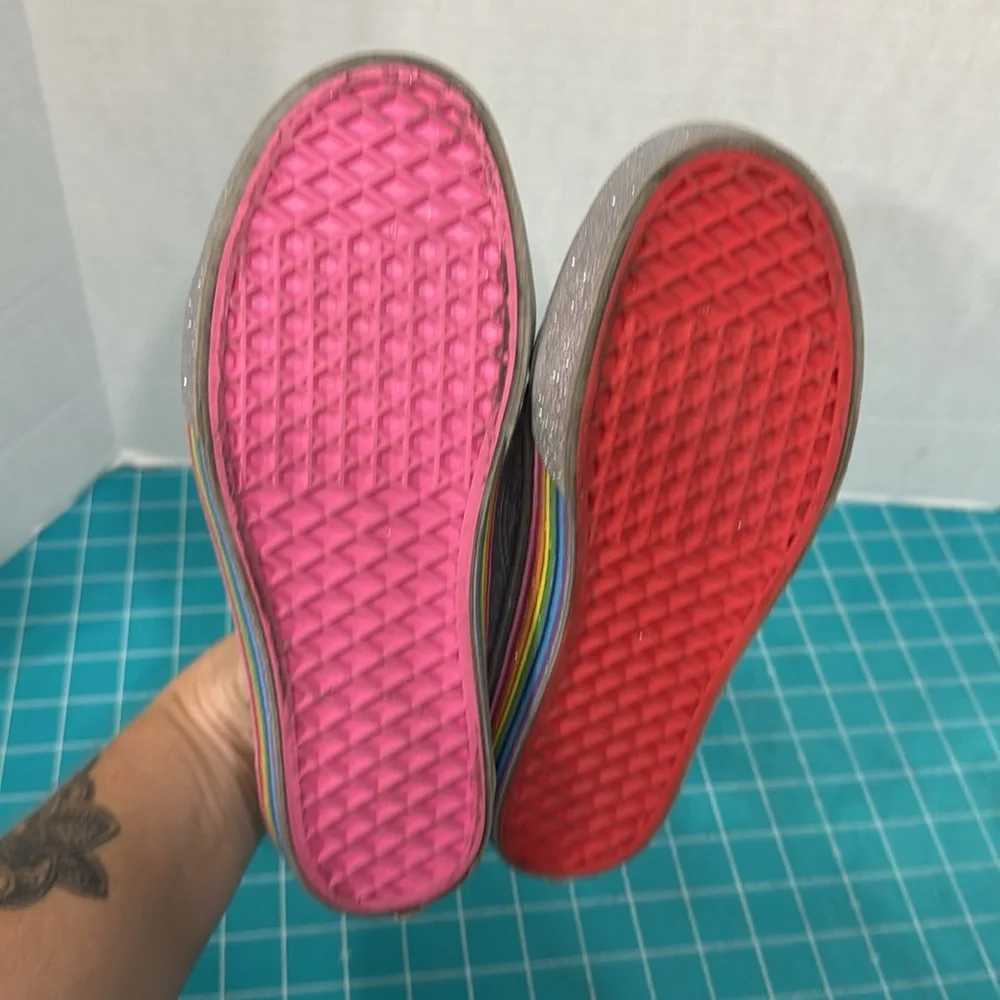 Vans x Flour Shop by Amirah Kassem  Rainbow Glitter Old Skool Skate Shoe 7.5 - Picture 13 of 16